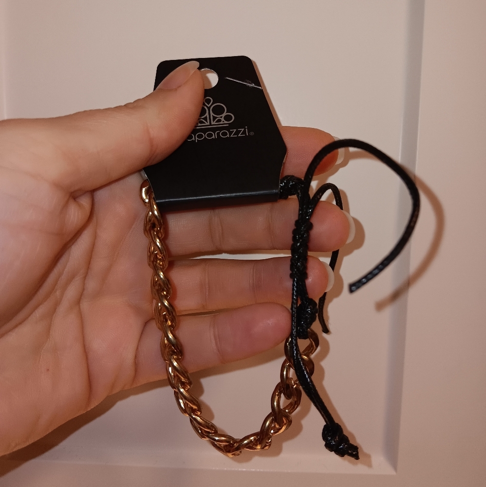 Paparazzi gold necklace and matching bracelet